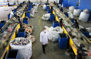 سازمان مدیریت پسماند شهرداری مشهد از دوربین‌های تحت شبکه Geovision استفاده می‌کند